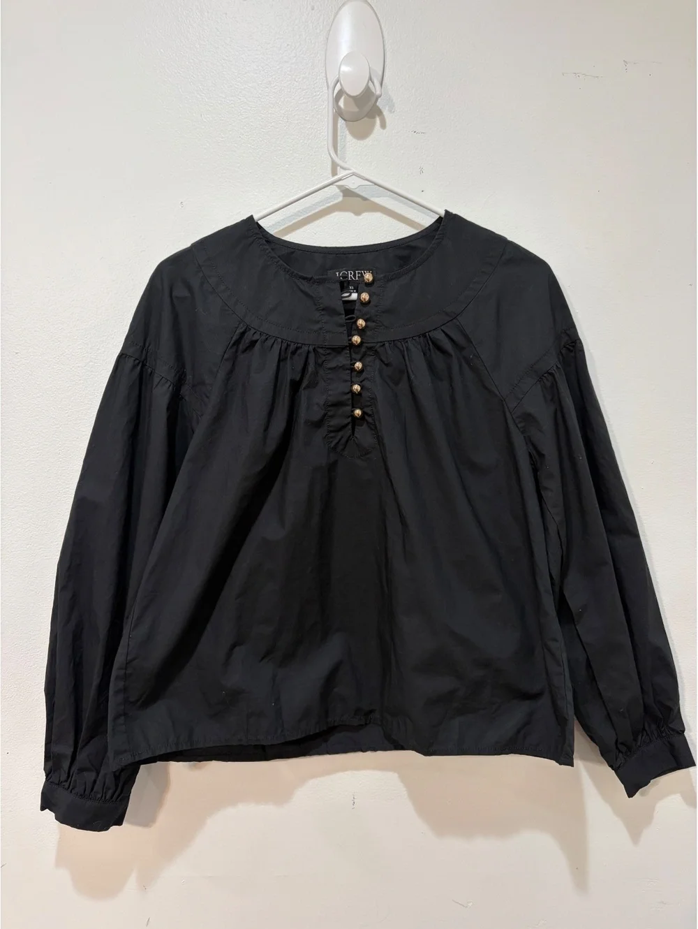 Shirred popover top in cotton poplin in black size XS